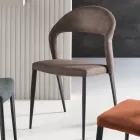 2 stoelen bekleed met gekleurd kunstleer en met een gelakte metalen voet - Boccaccio Viadurini