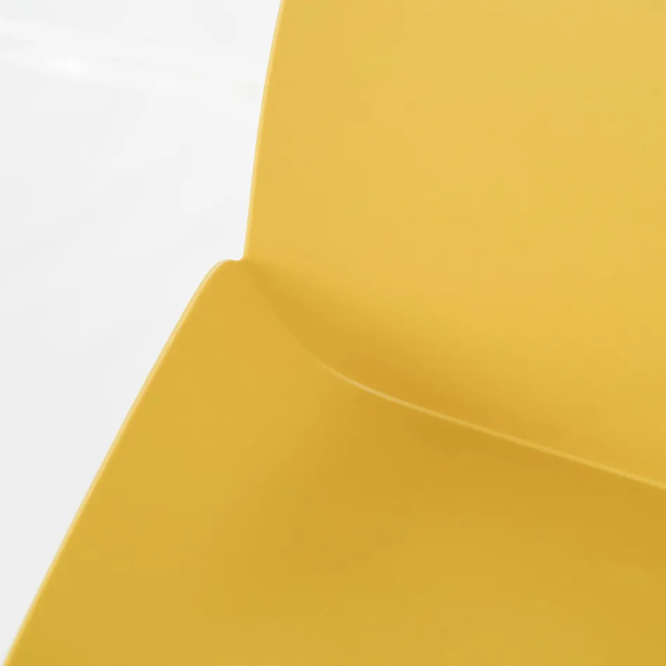 4 buiten- en binnenstoelen gemaakt van polypropyleen en metaal - Bloody Viadurini