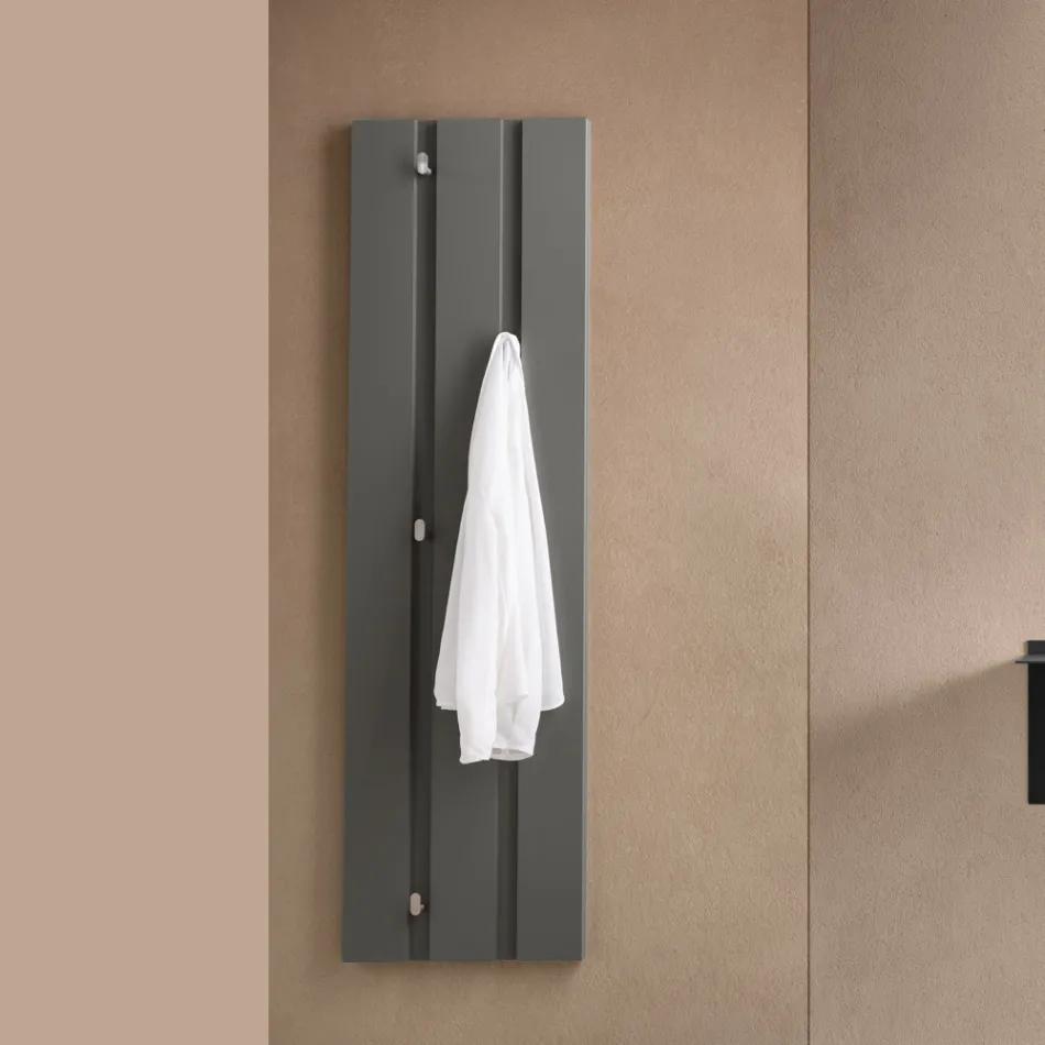 Wandkapstok van gelakt melamine met vijf metalen haken - Lunis Viadurini