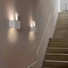 Wandkandelaar met 3 led-lampjes in mat wit keramiek met Umarell - Ometto Viadurini