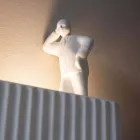 Wandkandelaar met 3 led-lampjes in mat wit keramiek met Umarell - Ometto Viadurini