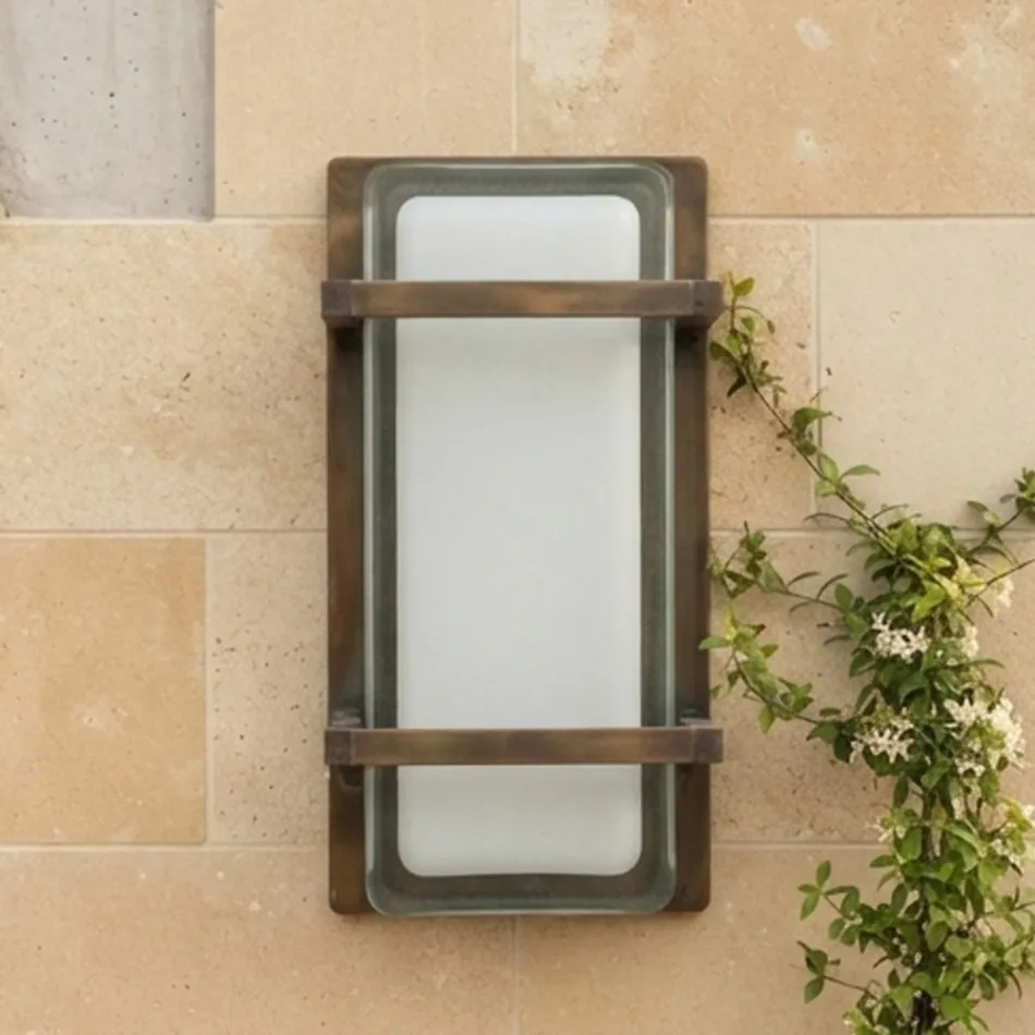 Messing buitenwandlamp, E27, geometrische stijl, gemaakt in Italië - Kristal Viadurini