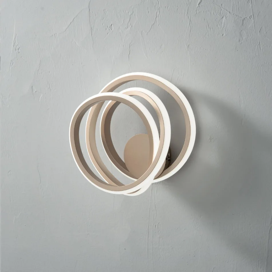 Wandlamp in goudkleurig metaal modern design slaapkamer - Point Viadurini