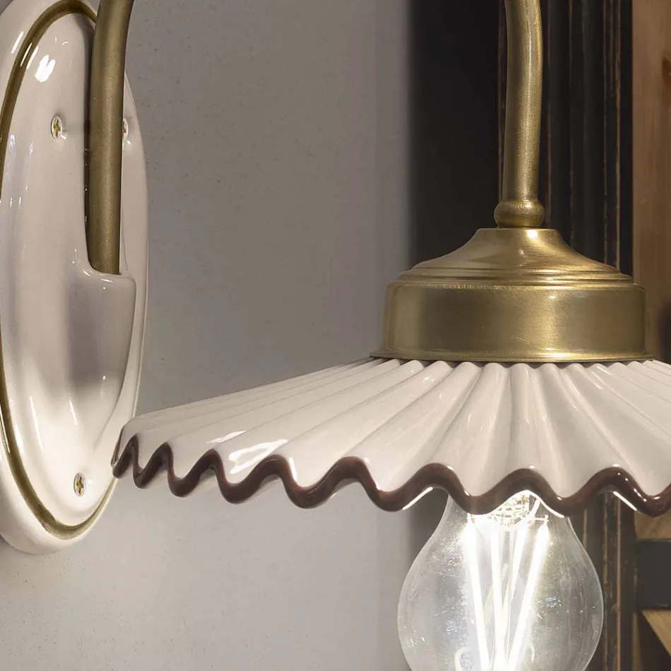 Geplooide glanzende keramische appliqué en handgeschilderde rand - Laquila Viadurini