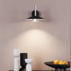 Metalen wandlampen in verschillende afwerkingen, gemaakt in Italië - Mira Viadurini