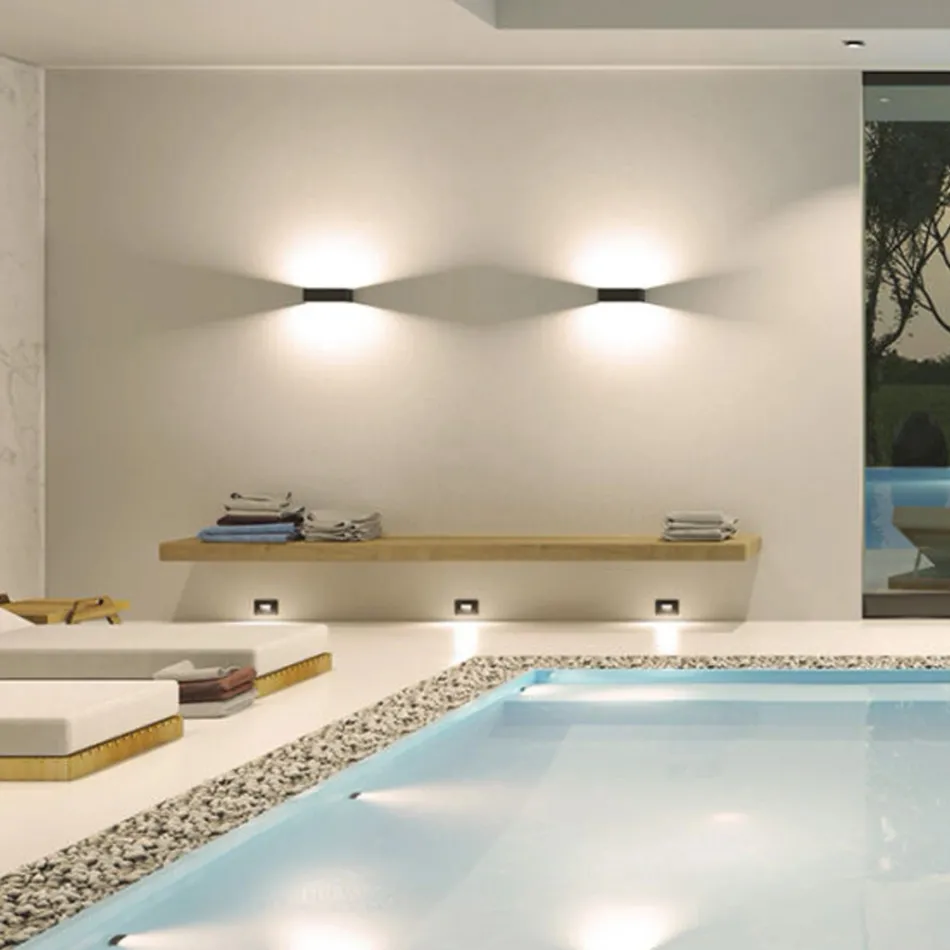 Led-wandlamp voor binnen in wit, zwart of cortenaluminium - Renella Viadurini