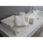 Gezichts- en gastendoeken en badhanddoeken van katoenen badstof en Armonia-kant - Frollo Viadurini
