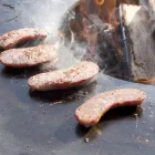 Houtgestookte Barbecue Met Kookplaat En Houten Houdercompartiment - Ferran Viadurini
