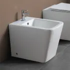Vloerstaande bidet met één gat in wit keramiek met een elegant modern design - Giunco Viadurini