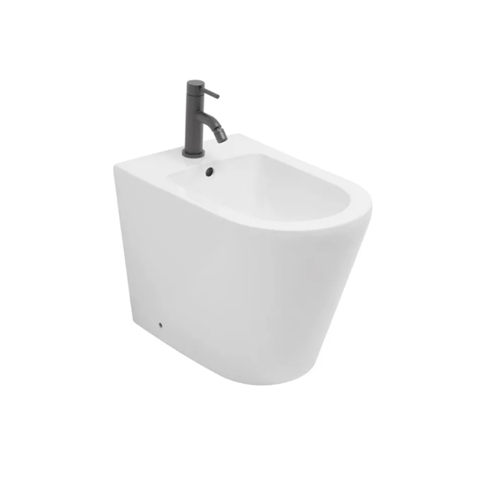 Salice vrijstaande bidet met één spoelgat, uitgevoerd in wit keramiek met een elegant modern design. Viadurini
