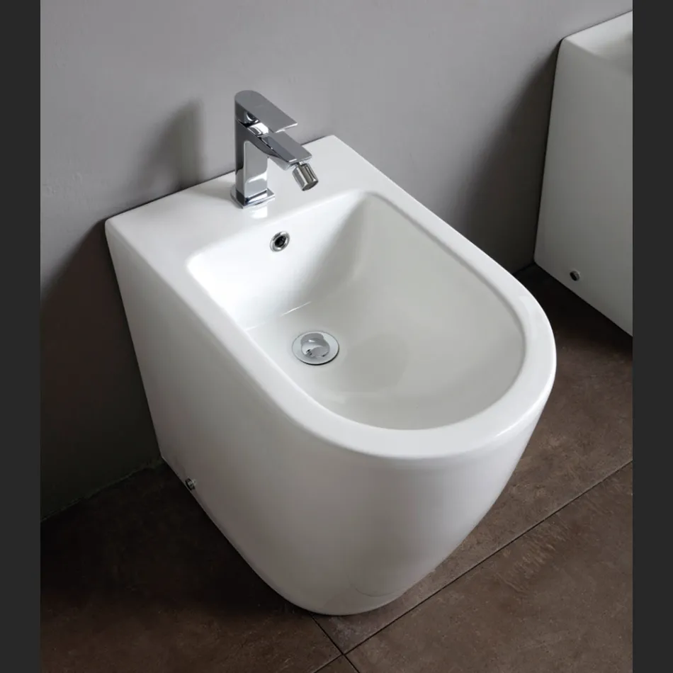 Eengats bidet met verplaatsbare afvoer in keramiek met een modern design - Oleandro  Viadurini