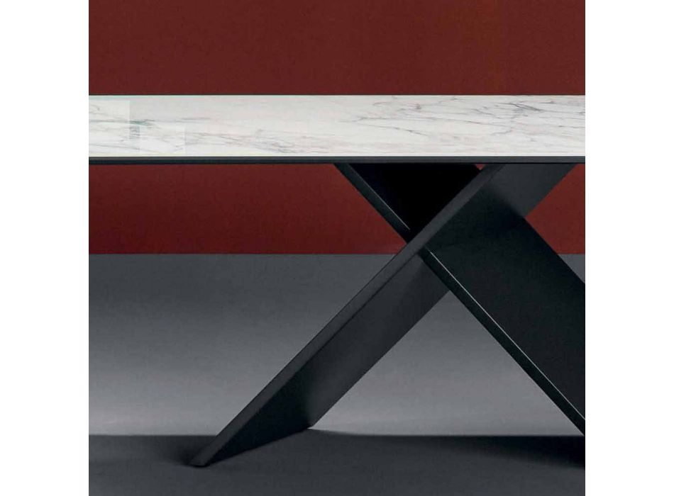 Bonaldo Axe platte designtafel in keramische metalen voet gemaakt in Italië
