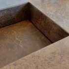 Badkamermeubel met 2 lades en 2 open vakken, spiegel en wastafel - Magnolia Viadurini