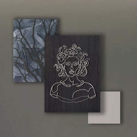 Samenstelling van 3 panelen met de stilering van Medusa Made in Italy - Ichika Viadurini