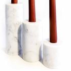 Samenstelling van 3 kandelaars in wit Carrara-marmer Made in Italy - Astol Viadurini