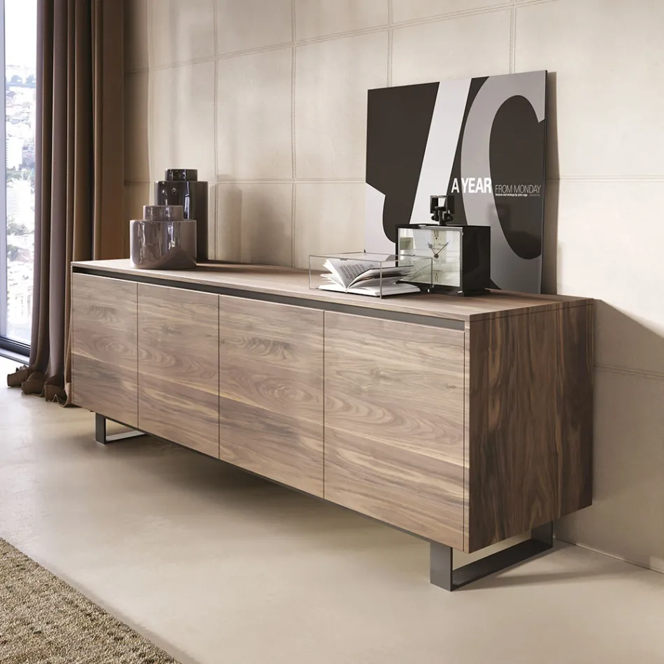 Hoog houten dressoir met metalen onderstel Made in Italy - Berta Viadurini