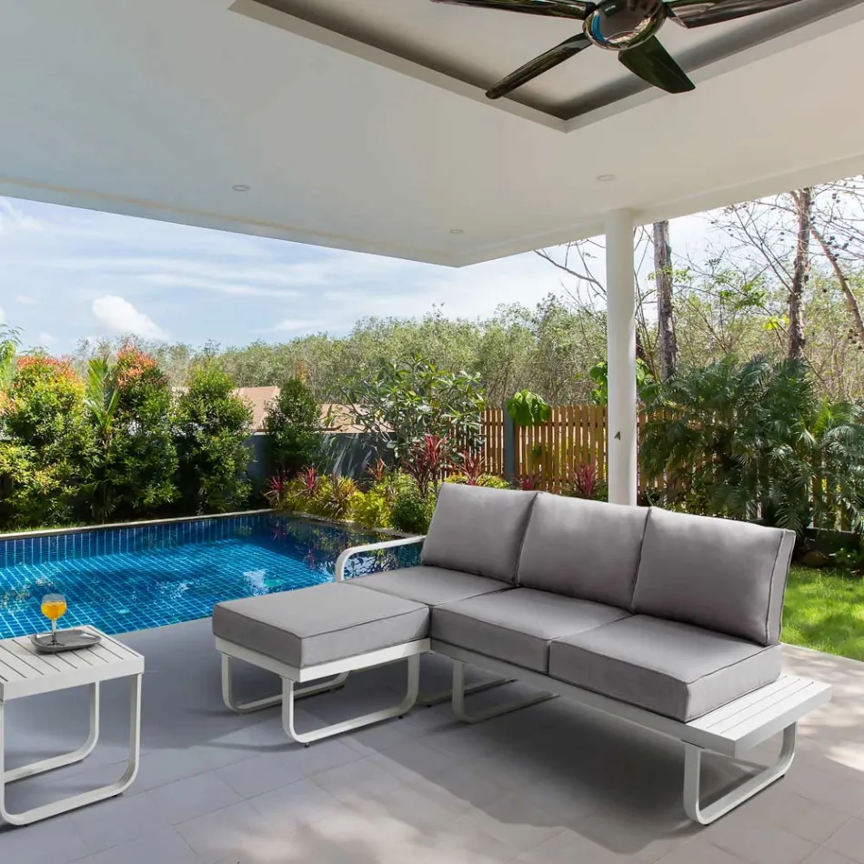 3-zitsbank met aluminium tuinpoef en grijze kussens - Avoir Viadurini