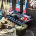 Sofa stof met lineaire portierarmsteunen Axel objecten Viadurini