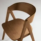 Twee stoelen met een houtnerfstructuur en een gebogen rugleuning in twee kleuren - Vesta Viadurini