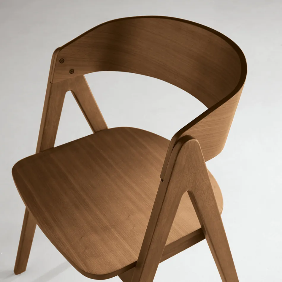 Twee stoelen met een houtnerfstructuur en een gebogen rugleuning in twee kleuren - Vesta Viadurini