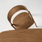Twee stoelen met een houtnerfstructuur en een gebogen rugleuning in twee kleuren - Vesta Viadurini