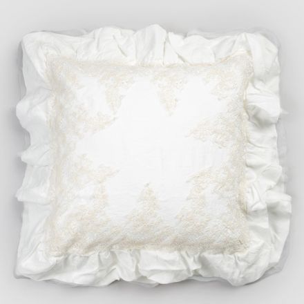 Vierkant kussensloop van wit linnen met decoratief kant aan de randen en ruches - Priscilla Viadurini