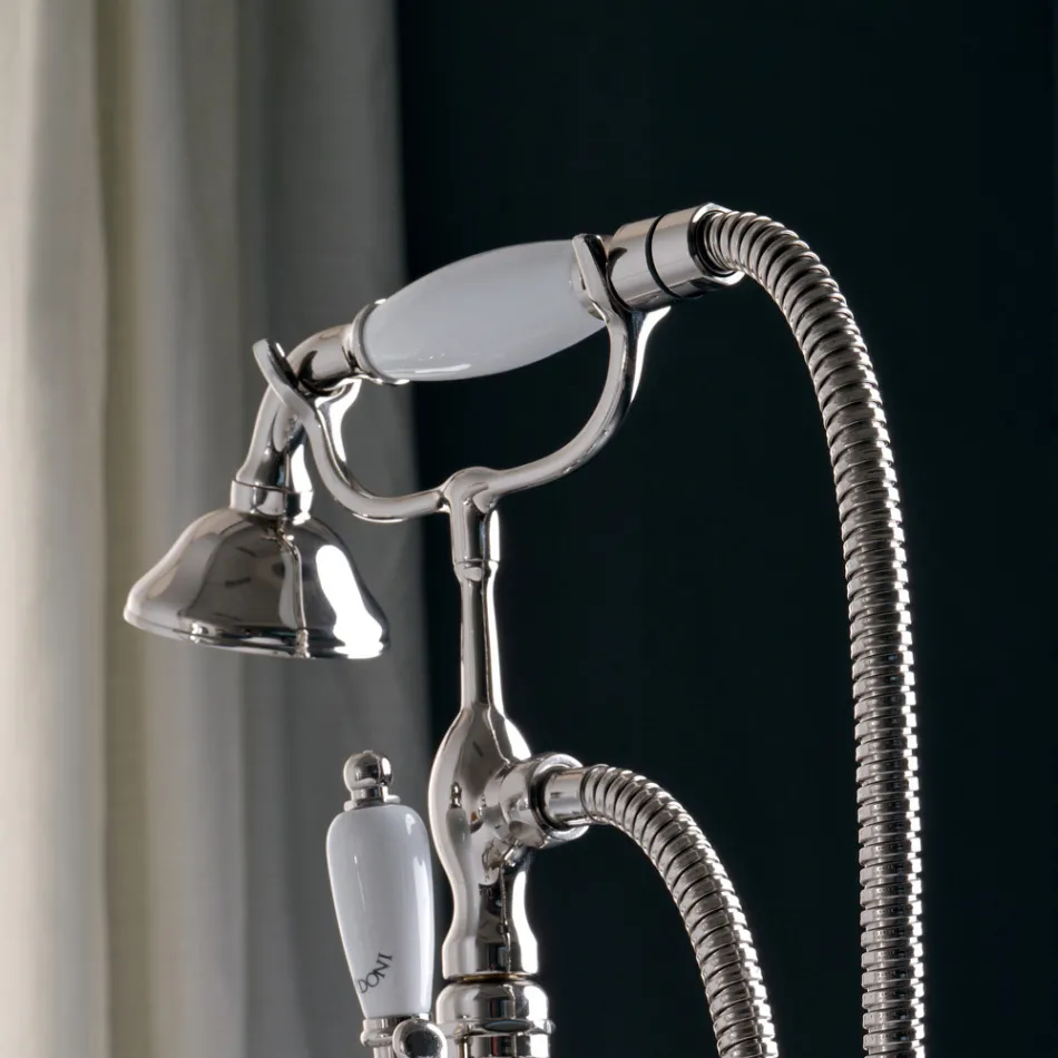 Staand bad met handdoekenrek en handdouche Made in Italy - Turijn Viadurini