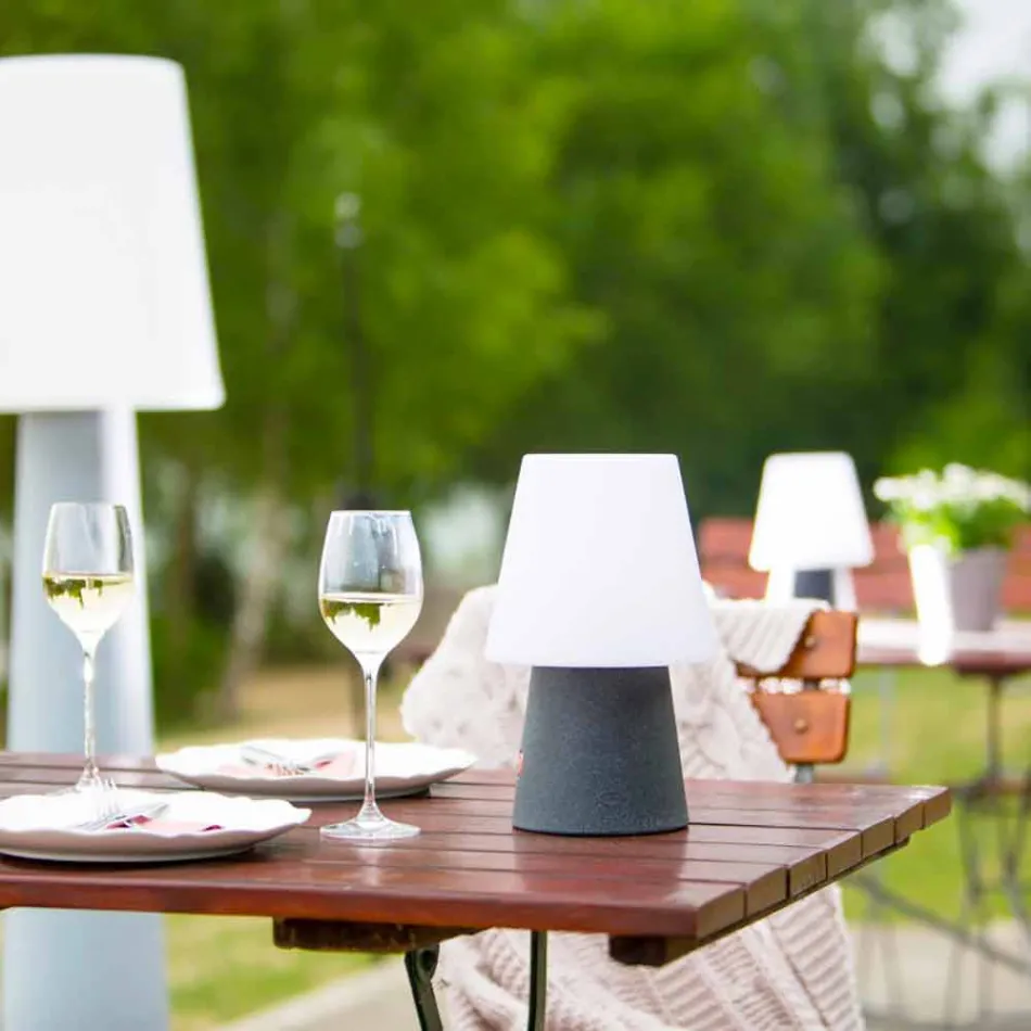 Oplaadbare LED-lamp in gekleurd plastic voor binnen of buiten - Fungostar Viadurini