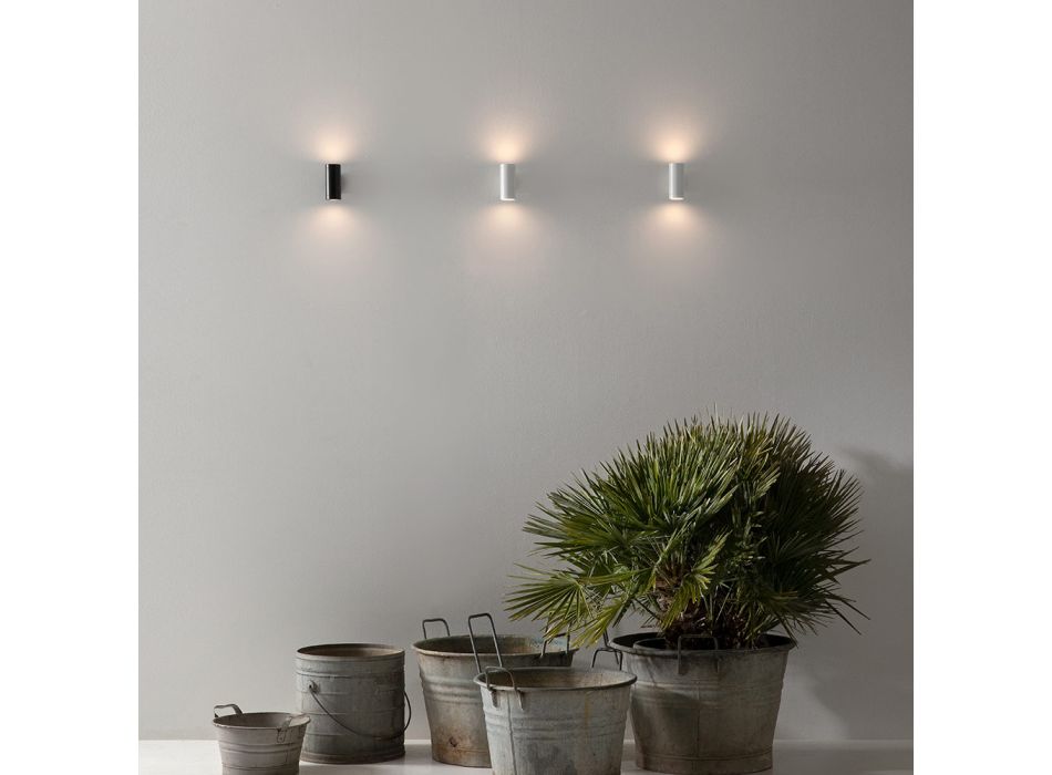 Design buitenwandlamp in wit of zwart aluminium - Leopida Viadurini