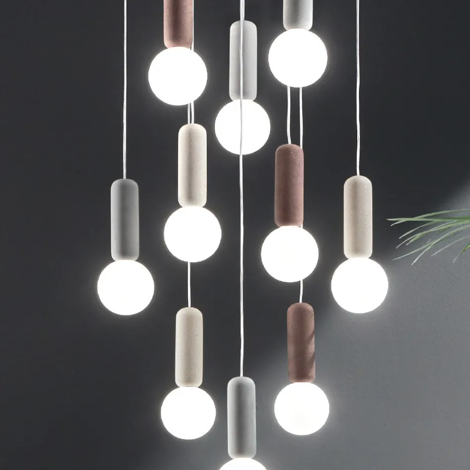 Hanglamp met 6 of 10 lampjes in cement en geblazen glas - Duster Viadurini