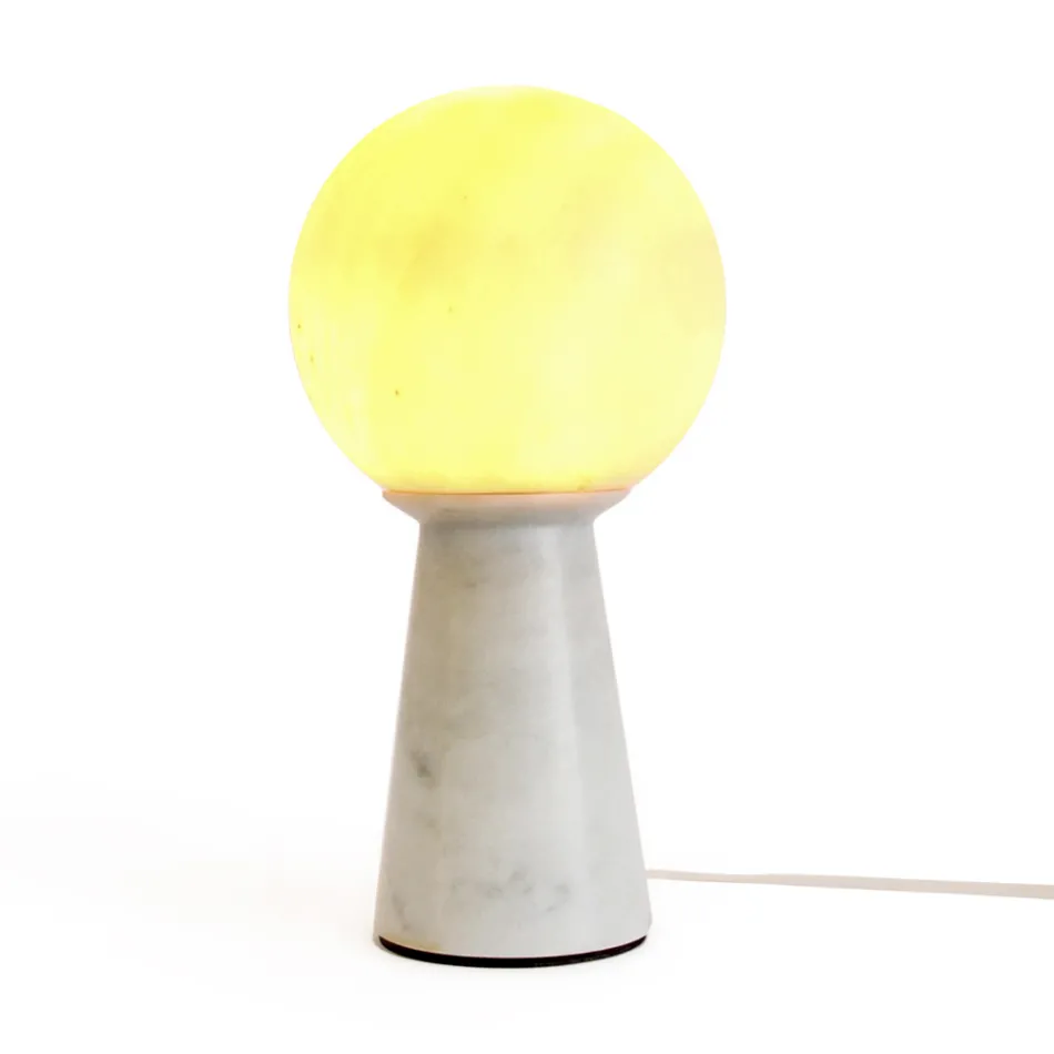 Conische lamp met witte bol en marmeren voet Made in Italy - Tobio Viadurini