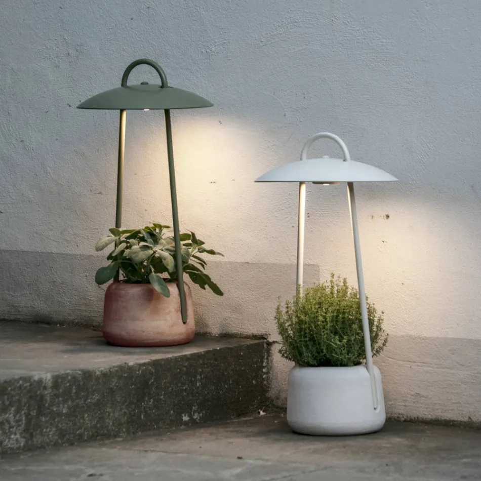 Buitenlamp met plantenbak in klei, aluminium en messing - Cappello Viadurini