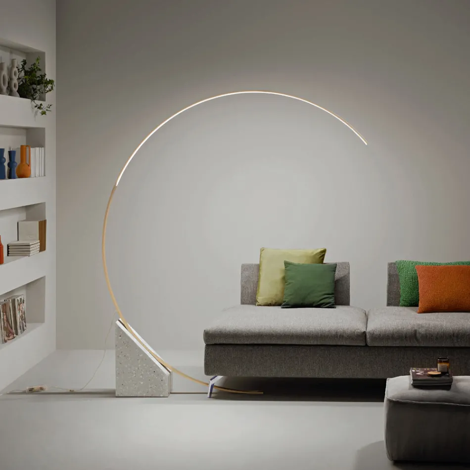 Vloerlamp van geverfd metaal met dimbaar ledlicht - Eucalyptus Viadurini