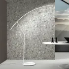 Vloerlamp in geverfd metaal in verschillende kleuren en dimbare LED - Esdoorn Viadurini