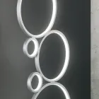 Moderne LED-vloerlamp in goud of zilver gelakt metaal - Punto Viadurini