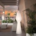 Reyes buitenvloerlamp van polyethyleen met LED-verlichting, gemaakt in Italië.