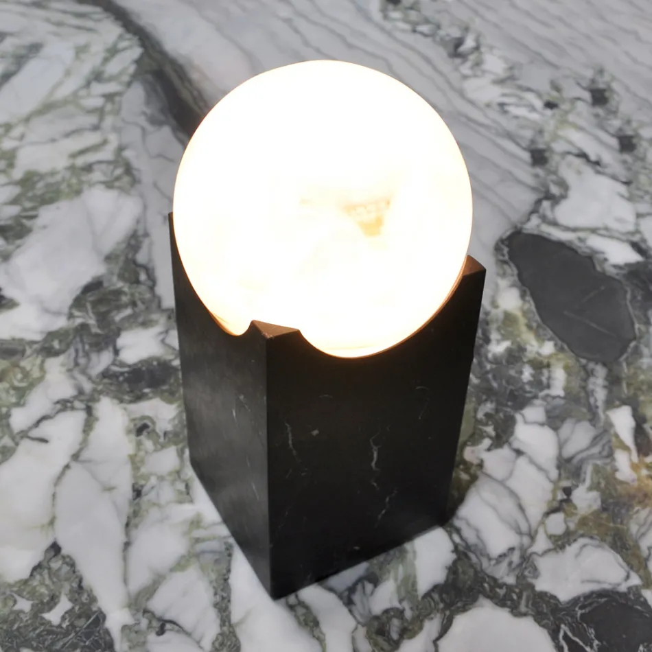 Rechthoekige lamp met witte bol en marmeren voet Made in Italy - Koshi Viadurini