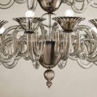 Ambachtelijke kroonluchter met 18 lichten in Venetië-glas, gemaakt in Italië - Margherita Viadurini