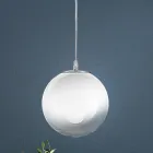 Isotta vierlichts lineaire staafkroonluchter van wit glas, gemaakt in Italië. Viadurini