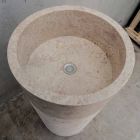 Vrijstaande badkamer wastafel in marmer ivoor afwerking cilindrische vorm - Cremino Viadurini