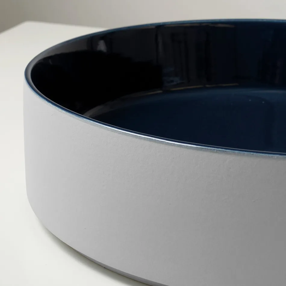 Halo handgedraaide porseleinen wastafel voor op het aanrecht, gemaakt in Italië. Viadurini