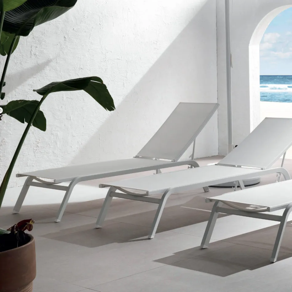 Buitenzonnebank van aluminium en textiel met intrekbare wielen, 2 stuks - Donkey Viadurini