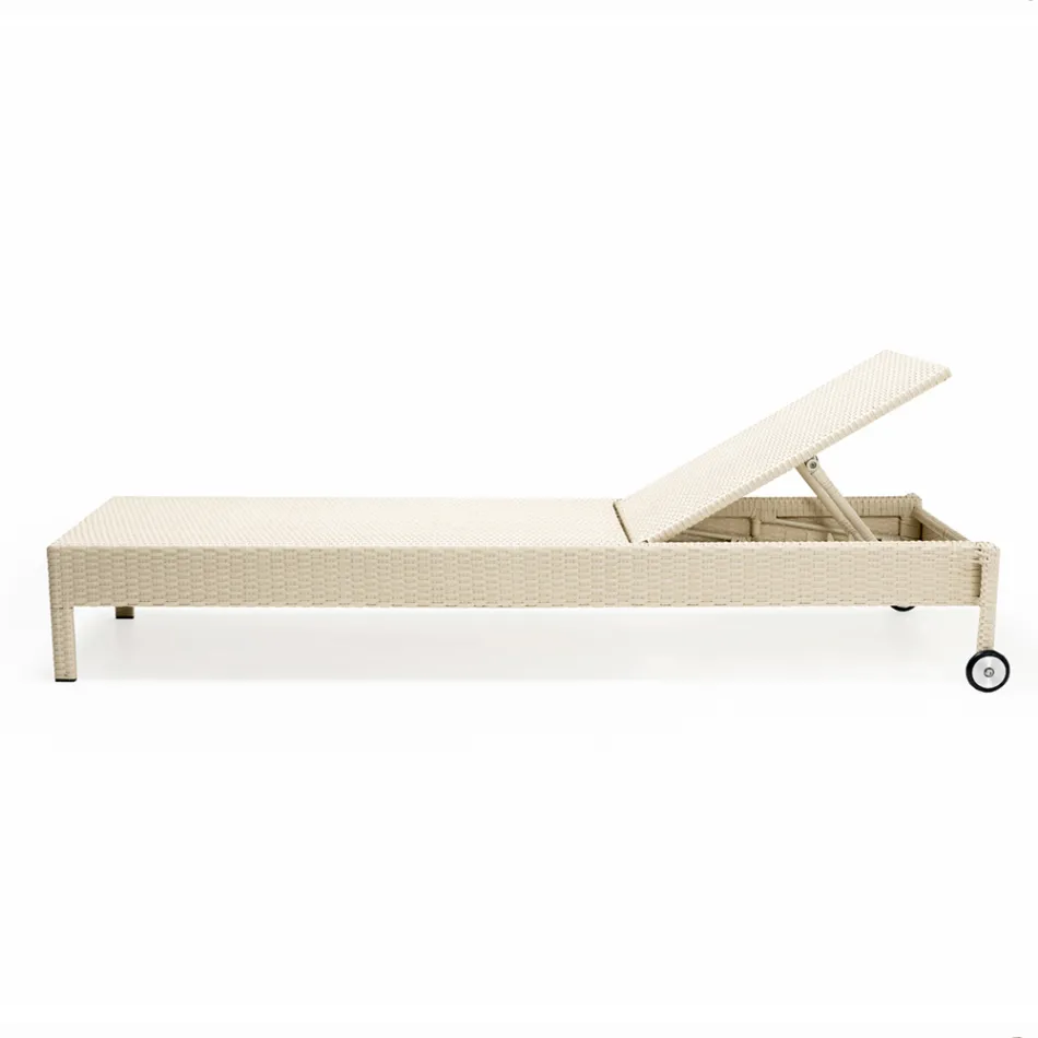 Ligstoel van polyrotan met wielen - zonnebaden Viadurini