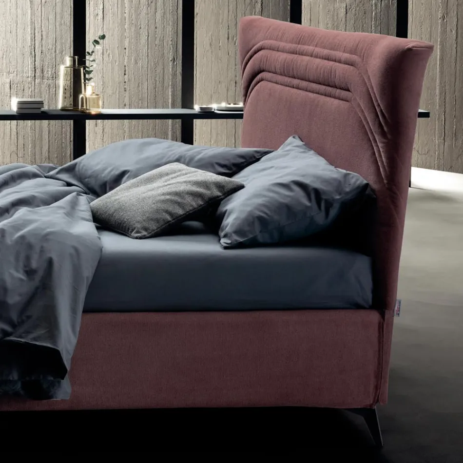 Tweepersoonsbed 160x190 met gebogen lijnen en dubbele gewatteerde band - Gioie Viadurini