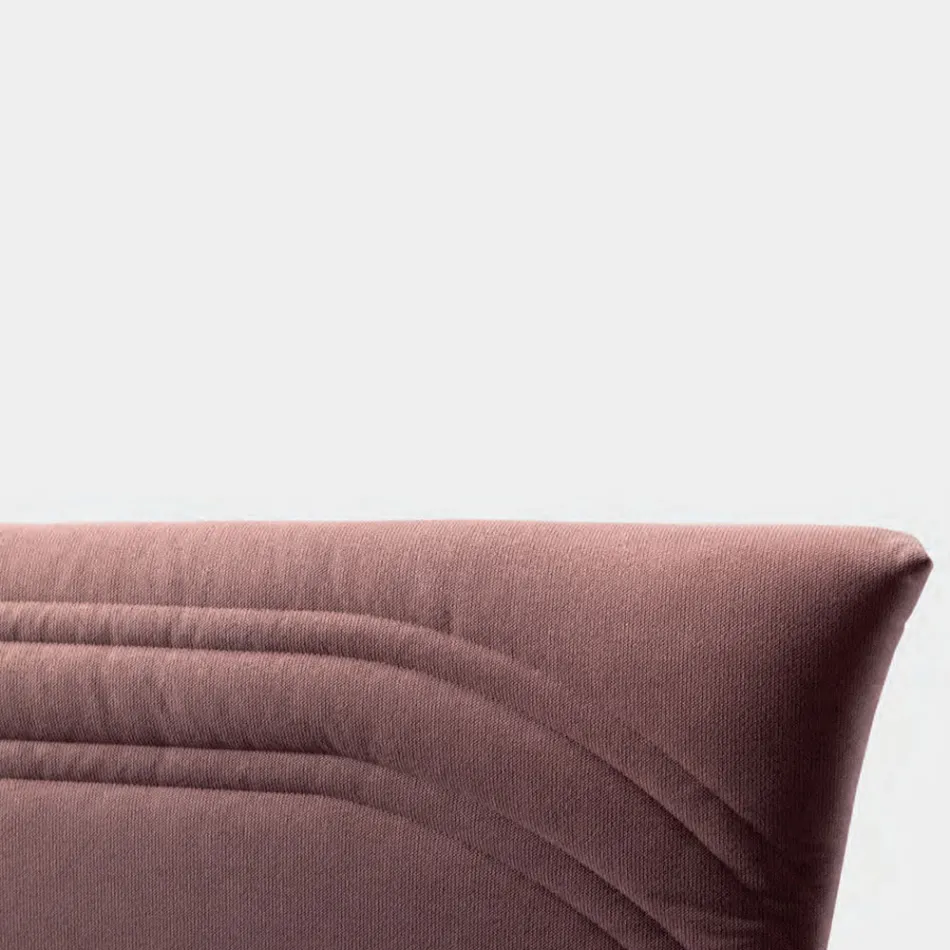 Tweepersoonsbed 160x190 met gebogen lijnen en dubbele gewatteerde band - Gioie Viadurini