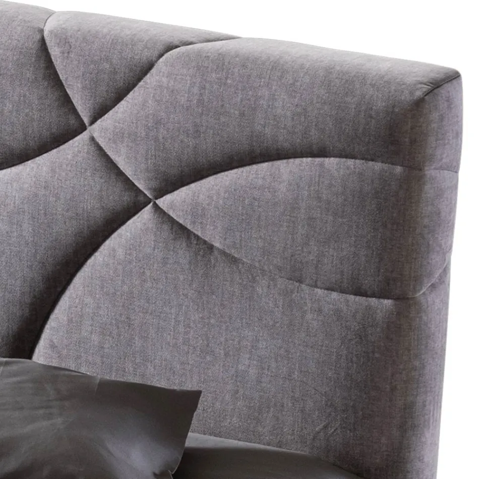 Tweepersoonsbed 160x190 met quiltwerk van kruiscurven - Zonnebloem Viadurini