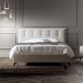 Tweepersoonsbed 160x190 in stof met hoofdbord met knopen Made in Italy - Dreams