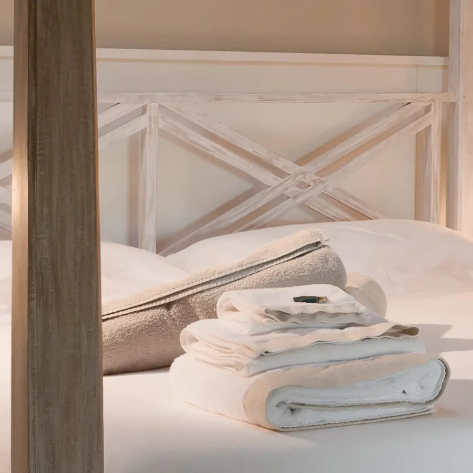 Tweepersoonsbed 160x200 cm met baldakijn van massief teakhout - Aquarel Viadurini