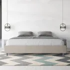 Tweepersoonsbed 200x200 cm, bekleed met microvezel, gemaakt in Italië - Athlete Viadurini