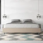 Tweepersoonsbed van 200x200 cm, bekleed met kunstleer, gemaakt in Italië - Athlete Viadurini